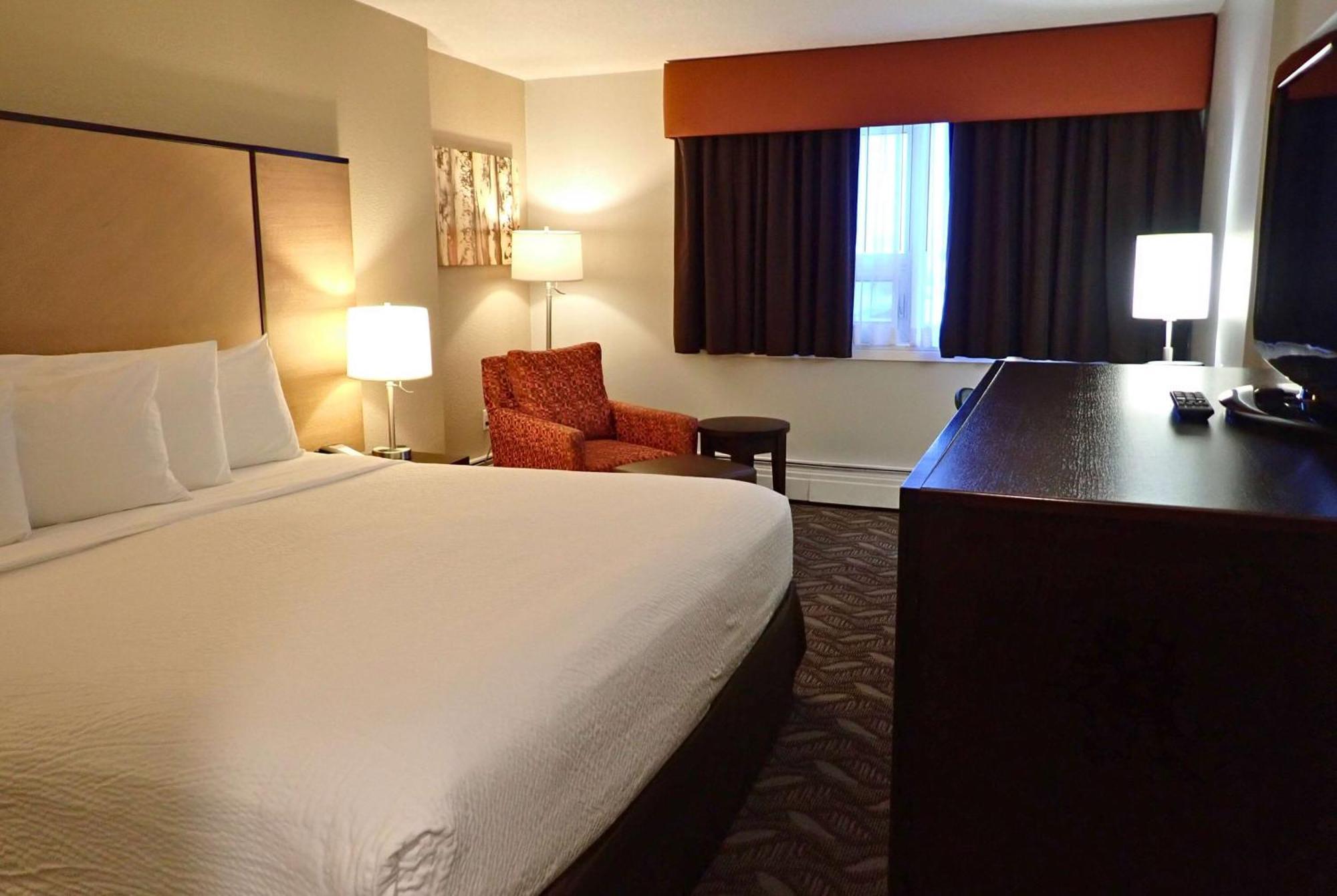 Western 3* Airdrie